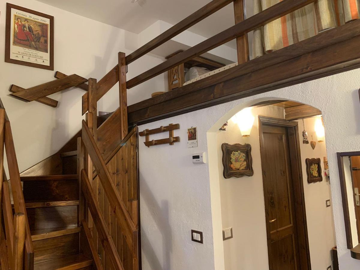 شقة Le Petit Refuge Cervinia بيريوِل تْشيرفينيا المظهر الخارجي الصورة