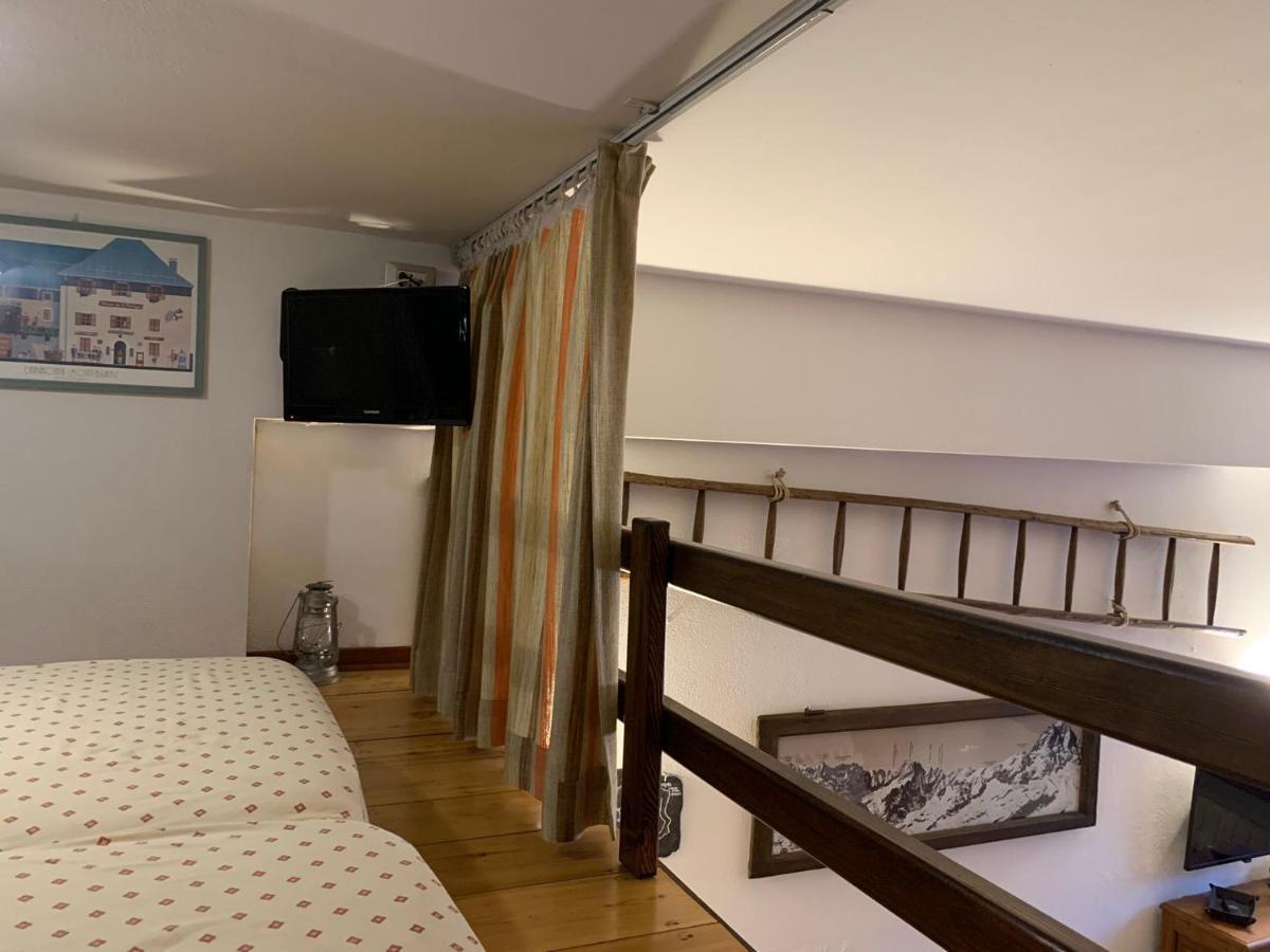 شقة Le Petit Refuge Cervinia بيريوِل تْشيرفينيا المظهر الخارجي الصورة