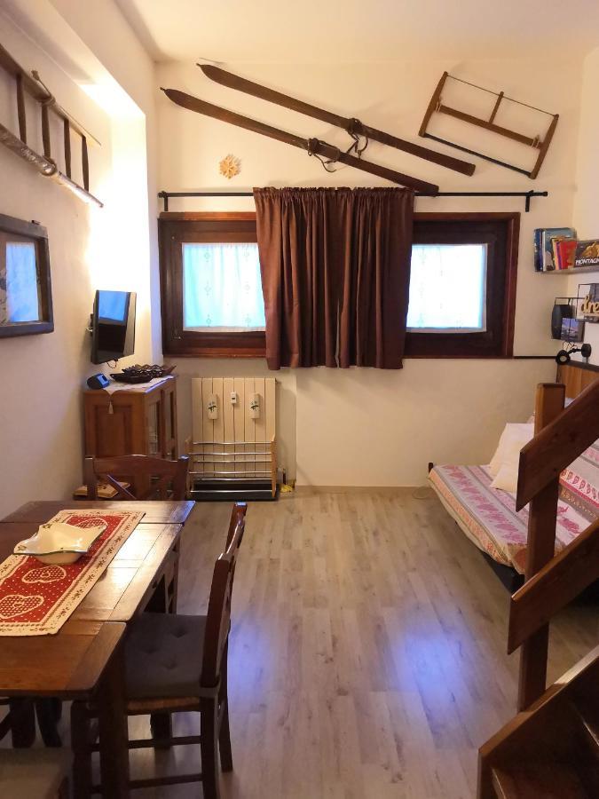 شقة Le Petit Refuge Cervinia بيريوِل تْشيرفينيا المظهر الخارجي الصورة