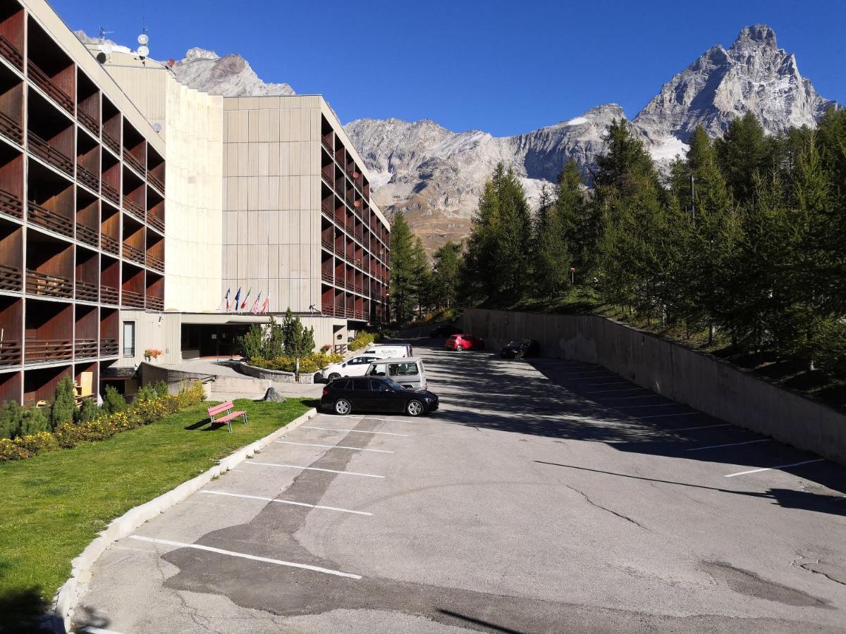 شقة Le Petit Refuge Cervinia بيريوِل تْشيرفينيا المظهر الخارجي الصورة