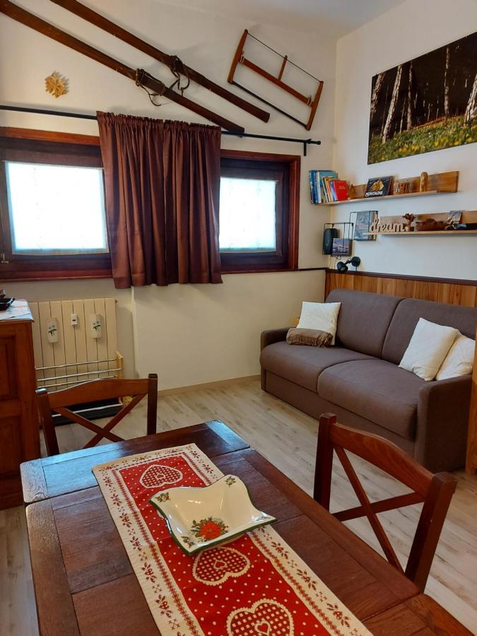 شقة Le Petit Refuge Cervinia بيريوِل تْشيرفينيا المظهر الخارجي الصورة