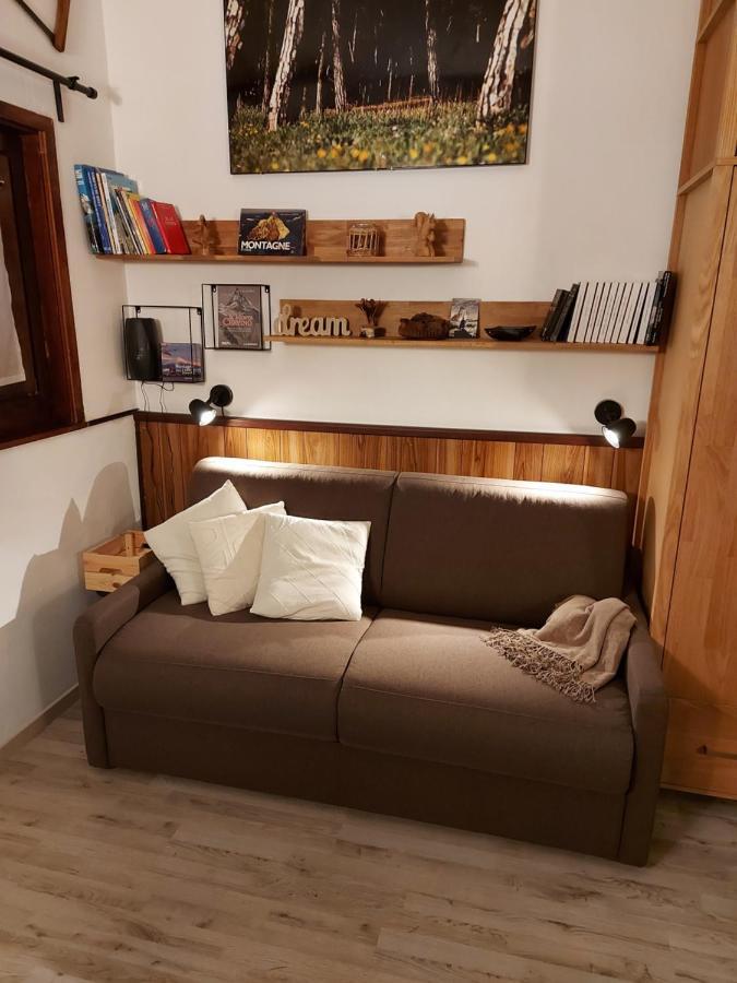 شقة Le Petit Refuge Cervinia بيريوِل تْشيرفينيا المظهر الخارجي الصورة