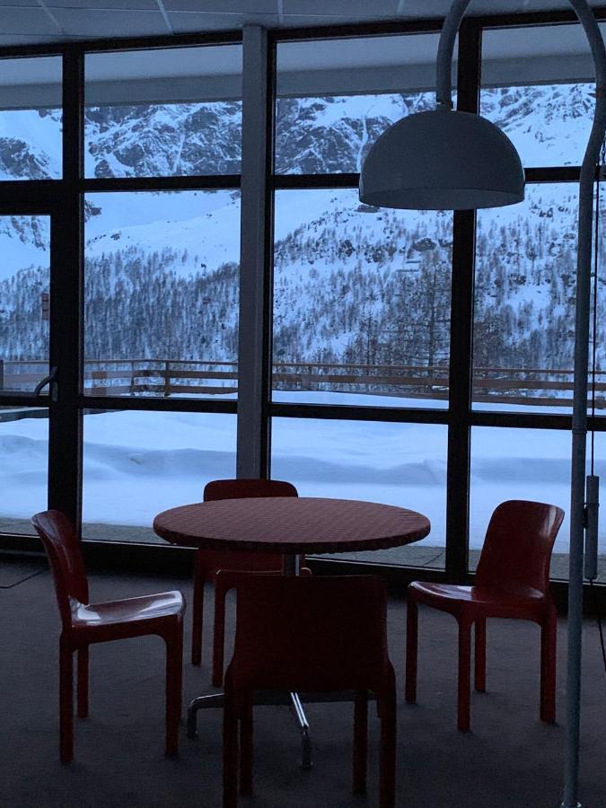 شقة Le Petit Refuge Cervinia بيريوِل تْشيرفينيا المظهر الخارجي الصورة